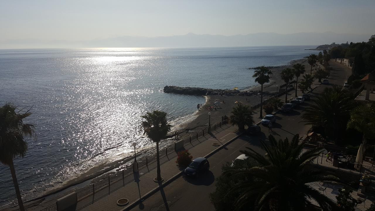 Gardenia Hotel Lazzaro Exterior photo